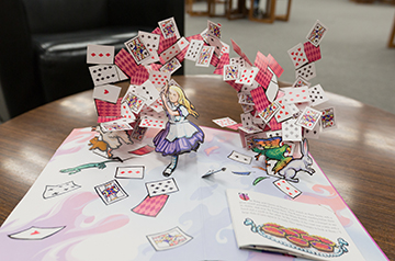 content_university-library_alice-children.jpg Alice in Wonderland Pop-up Book